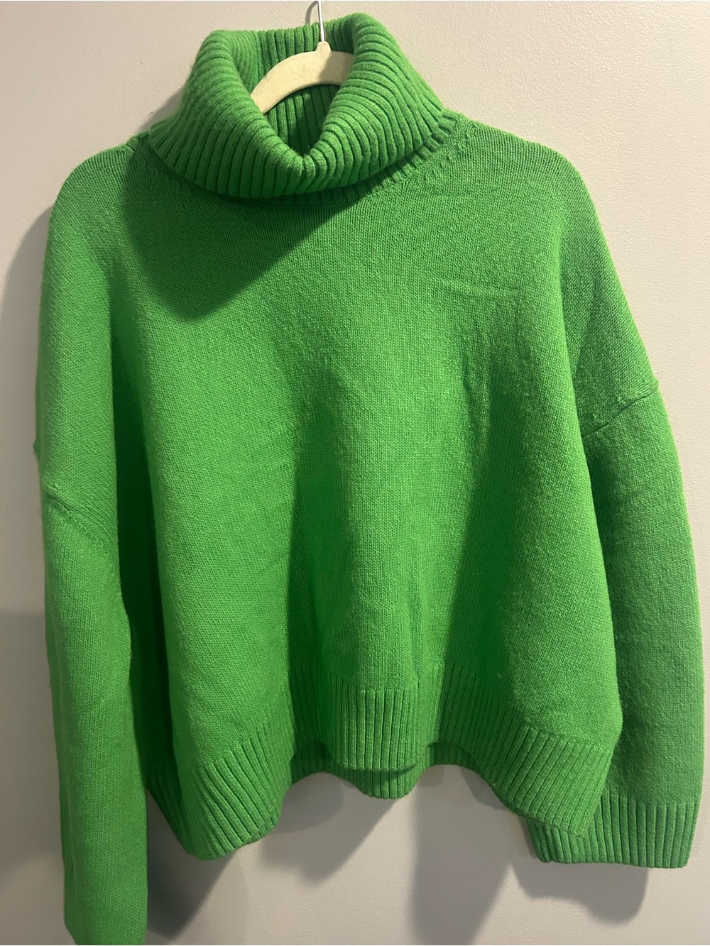 H&M Bright Green Turtleneck Sweater